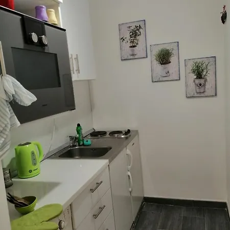 Shine Family سراييفو